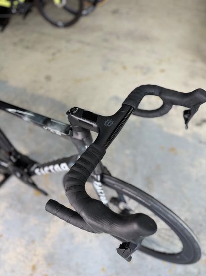NIEUW Factor O2 VAM Di2 Carbon Racefiets