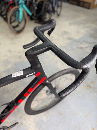 NIEUW BMC Teammachine SLR 01 ONE Red eTap Carbon Racefiets