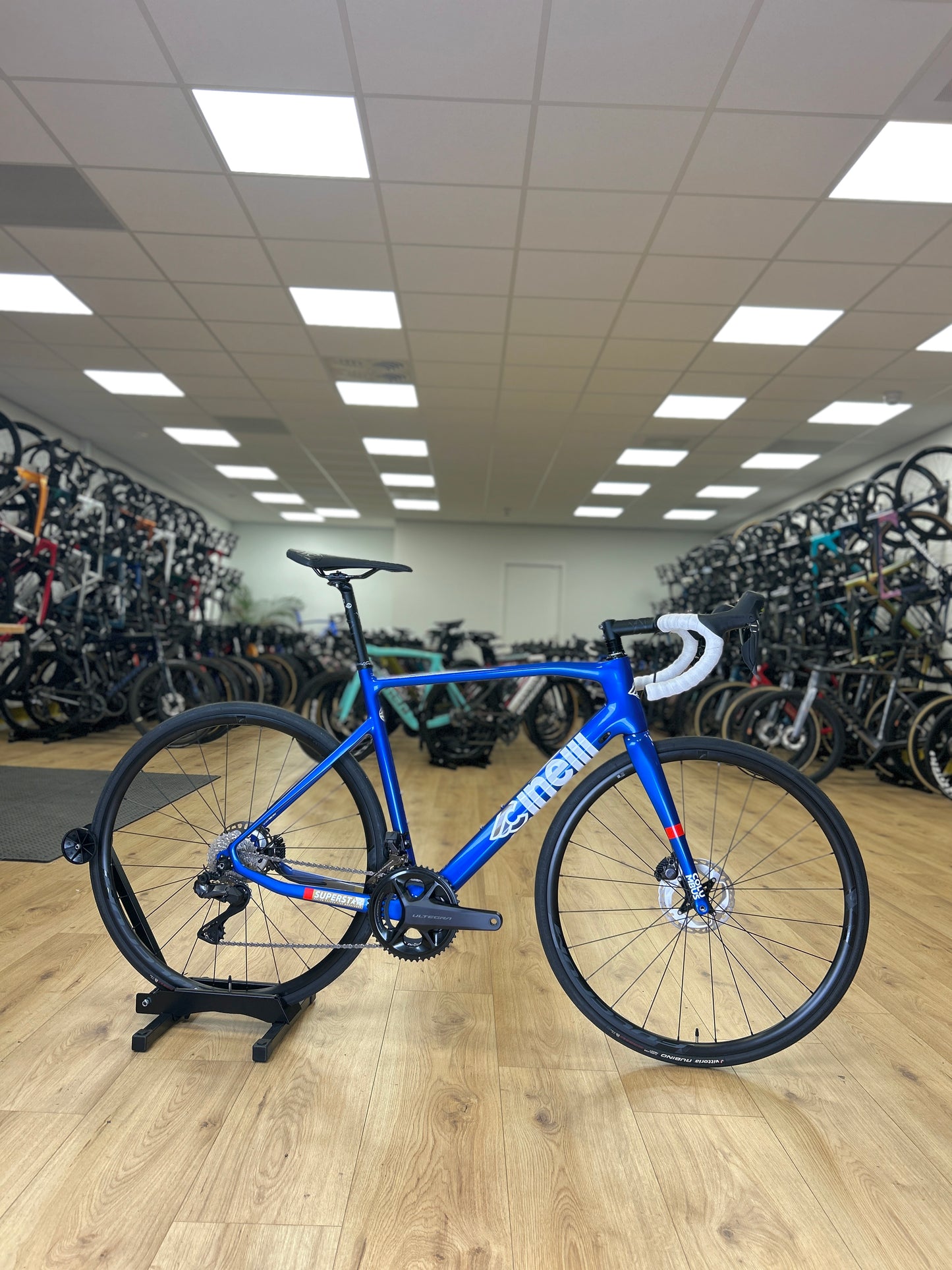 0km Showroom Model Cinelli Superstar Di2 Carbon Racefiets