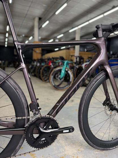 Giant Defy Advanced Di2 Carbon Racefiets