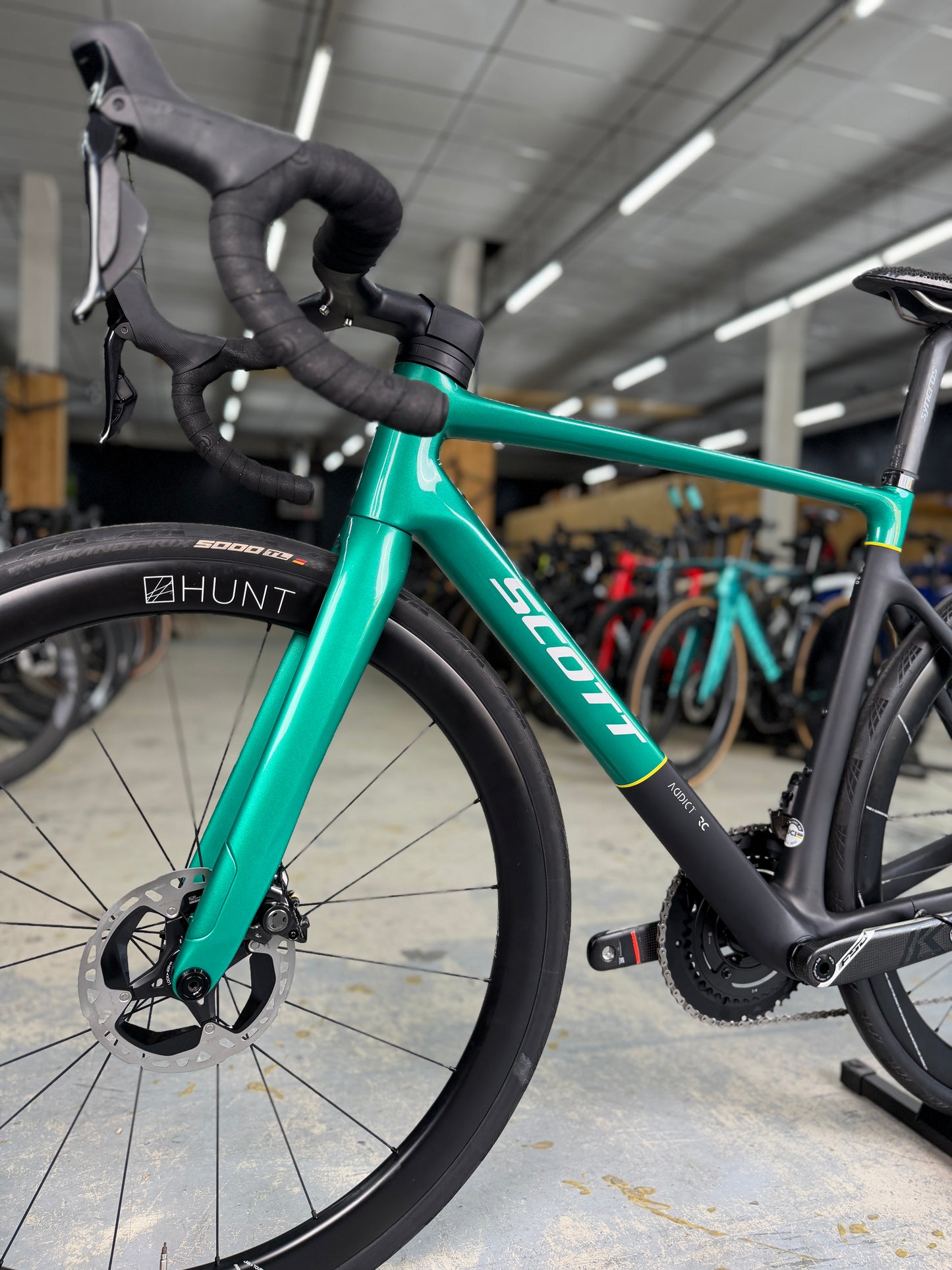 Scott Addict RC Di2 Aston Martin Carbon Racefiets