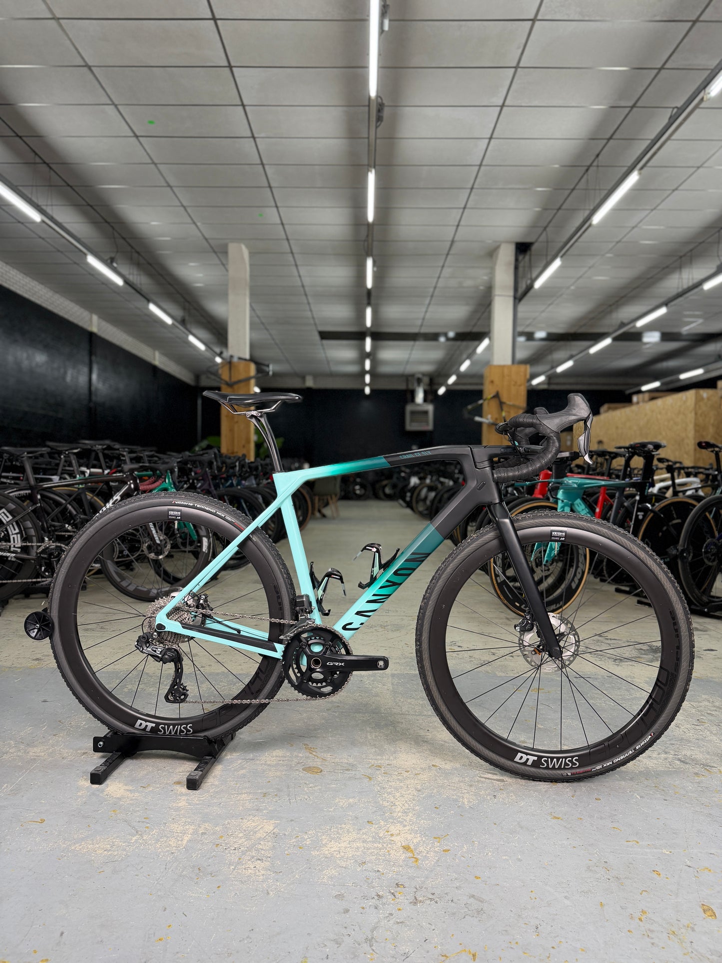 Canyon Grail CF SLX 8 Di2 Gravel Fiets
