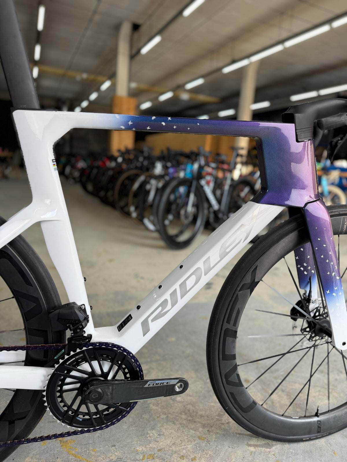 100km Ridley Noah Fast 3.0 AXS Tomorrowland Edition Carbon Racefiets