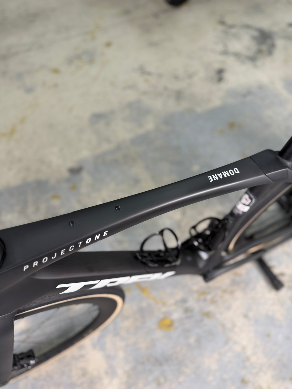 SHOWROOM Trek Domane SLR Di2 Carbon Racefiets