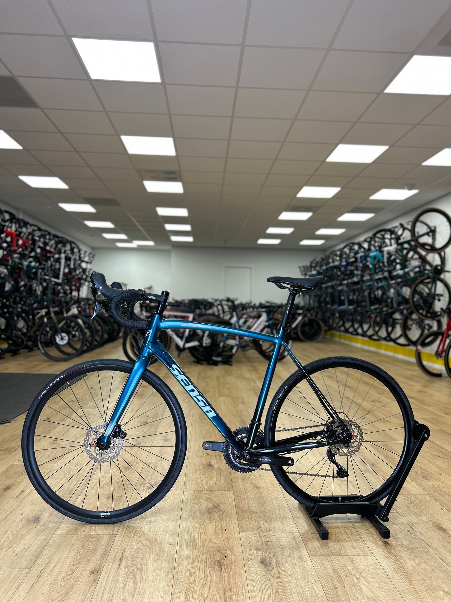 0km Showroom Model Sensa Emilia Racefiets