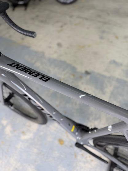 Isaac Element Di2 Carbon Racefiets