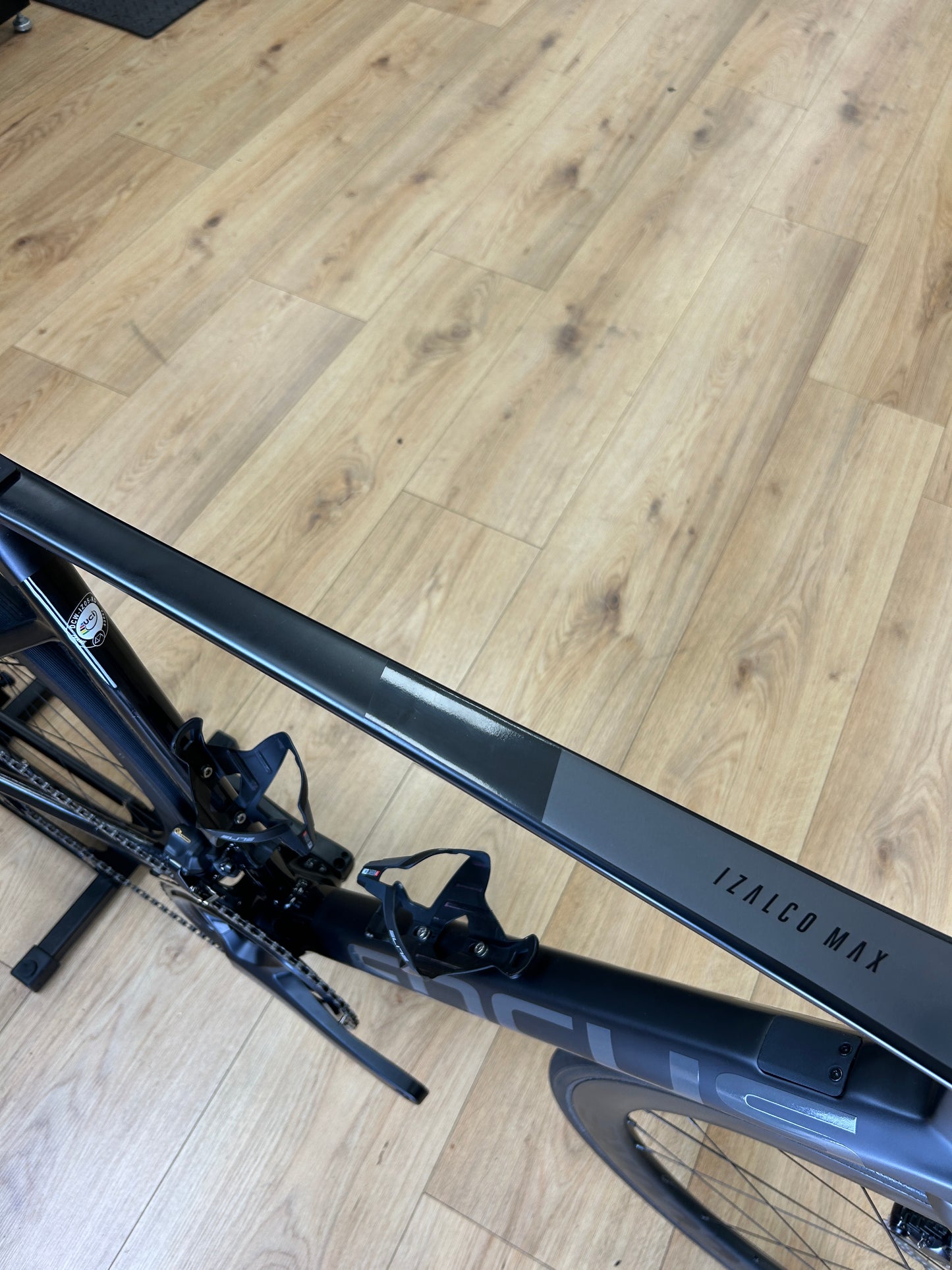 Focus Izalco Max 9.8 Di2 Carbon Racefiets
