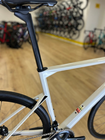 NEW - BMC Road Machine Ultegra Carbon Disc Racefiets