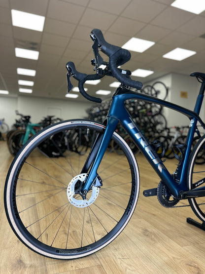 Trek Domane SL6 Disc Carbon Road Bike