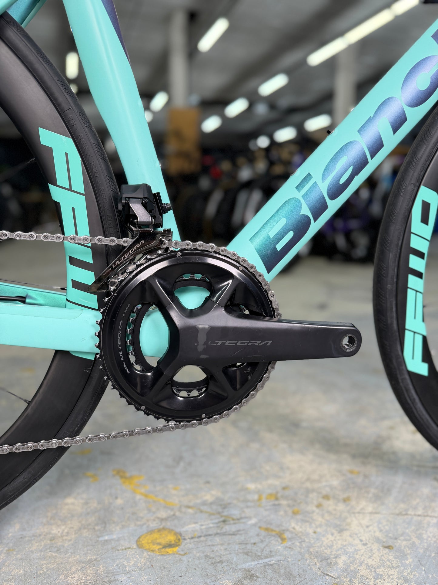 Bianchi Oltre Race Di2 Carbon Road Bike