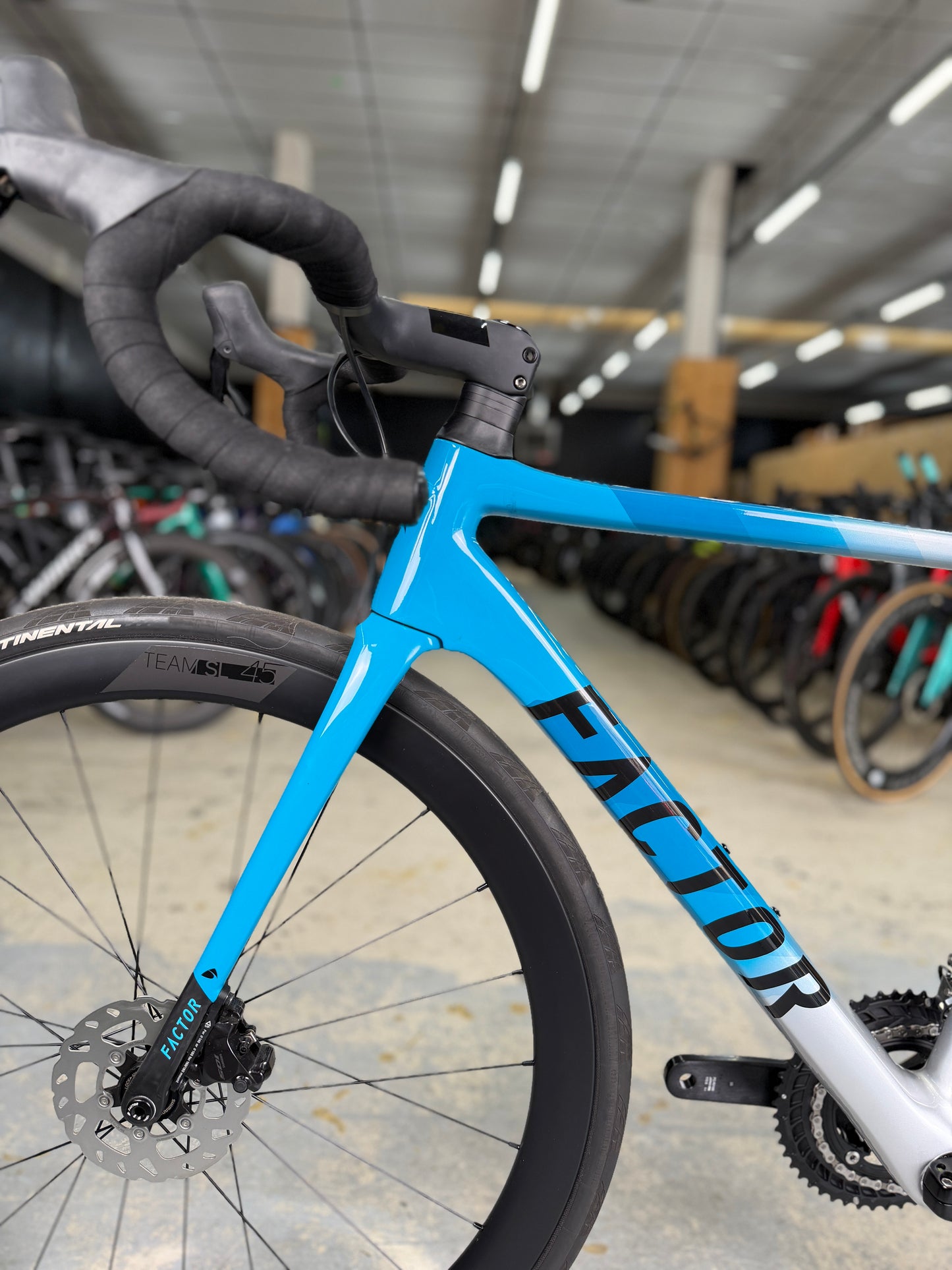 NIEUW Factor O2 Di2 Carbon Racefiets