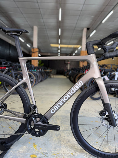NIEUW Cannondale SuperSix EVO 2 Di2 Carbon Racefiets