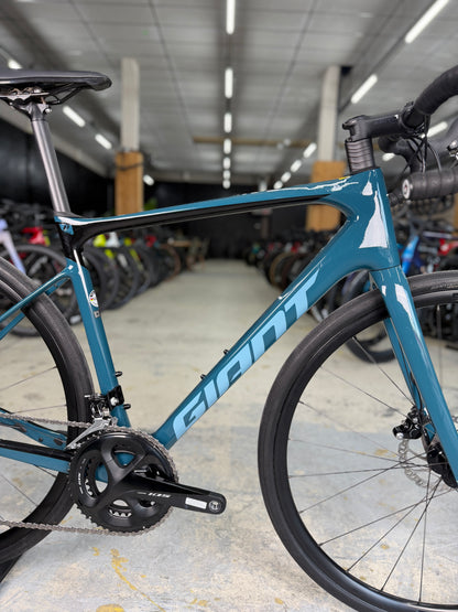 Giant Defy Carbon Racefiets