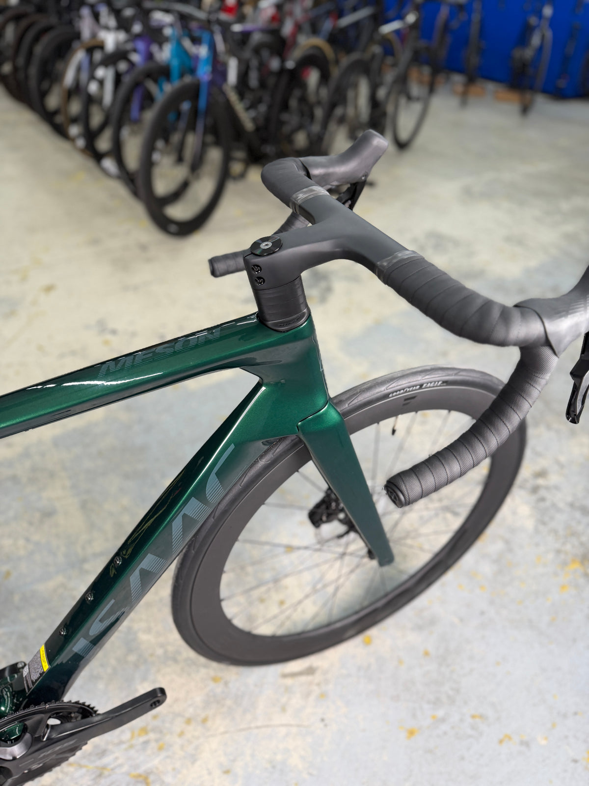 NIEUW Isaac Meson Di2 Carbon Racefiets