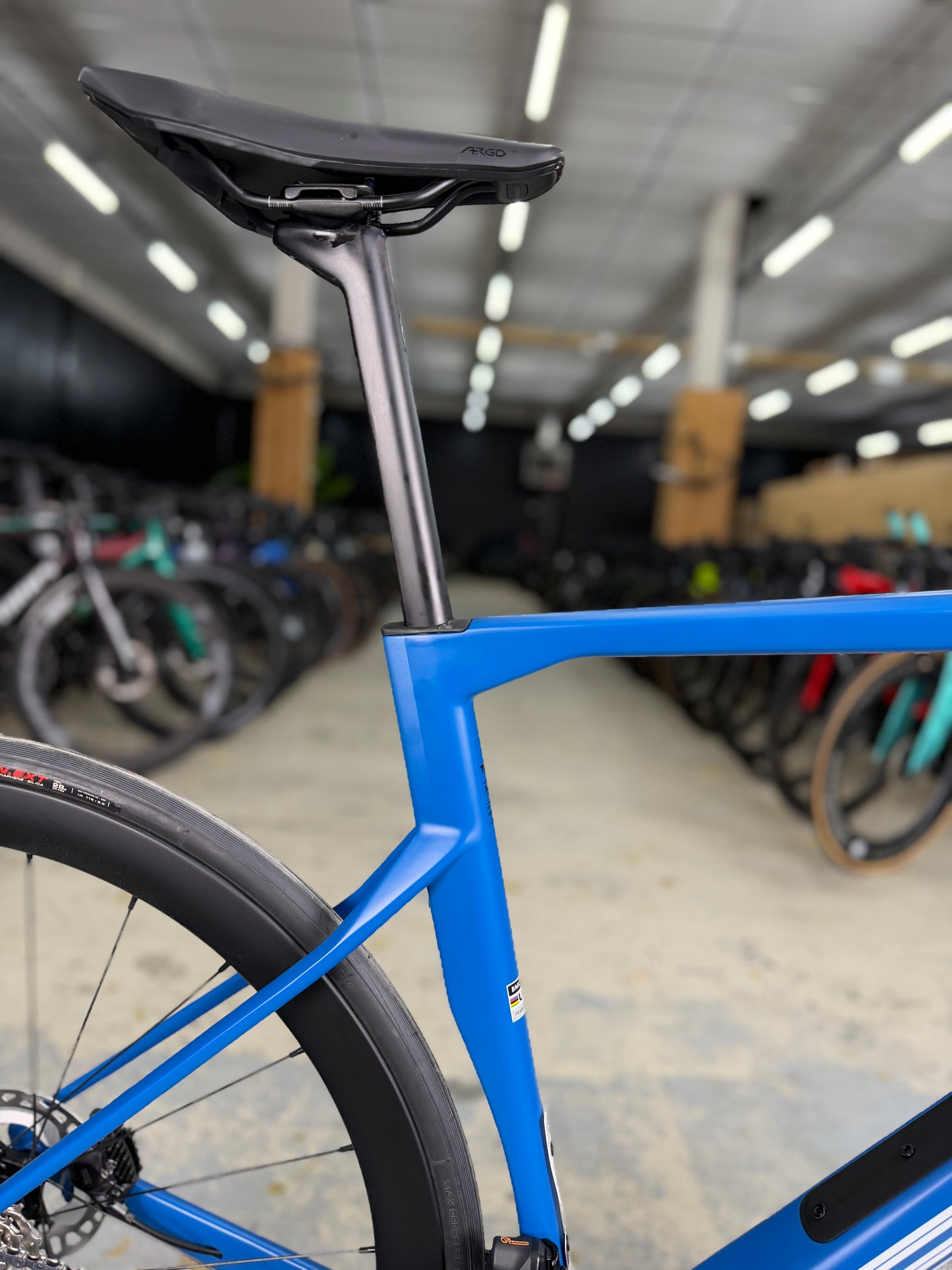 NIEUW BMC Roadmachine Di2 Carbon Racefiets