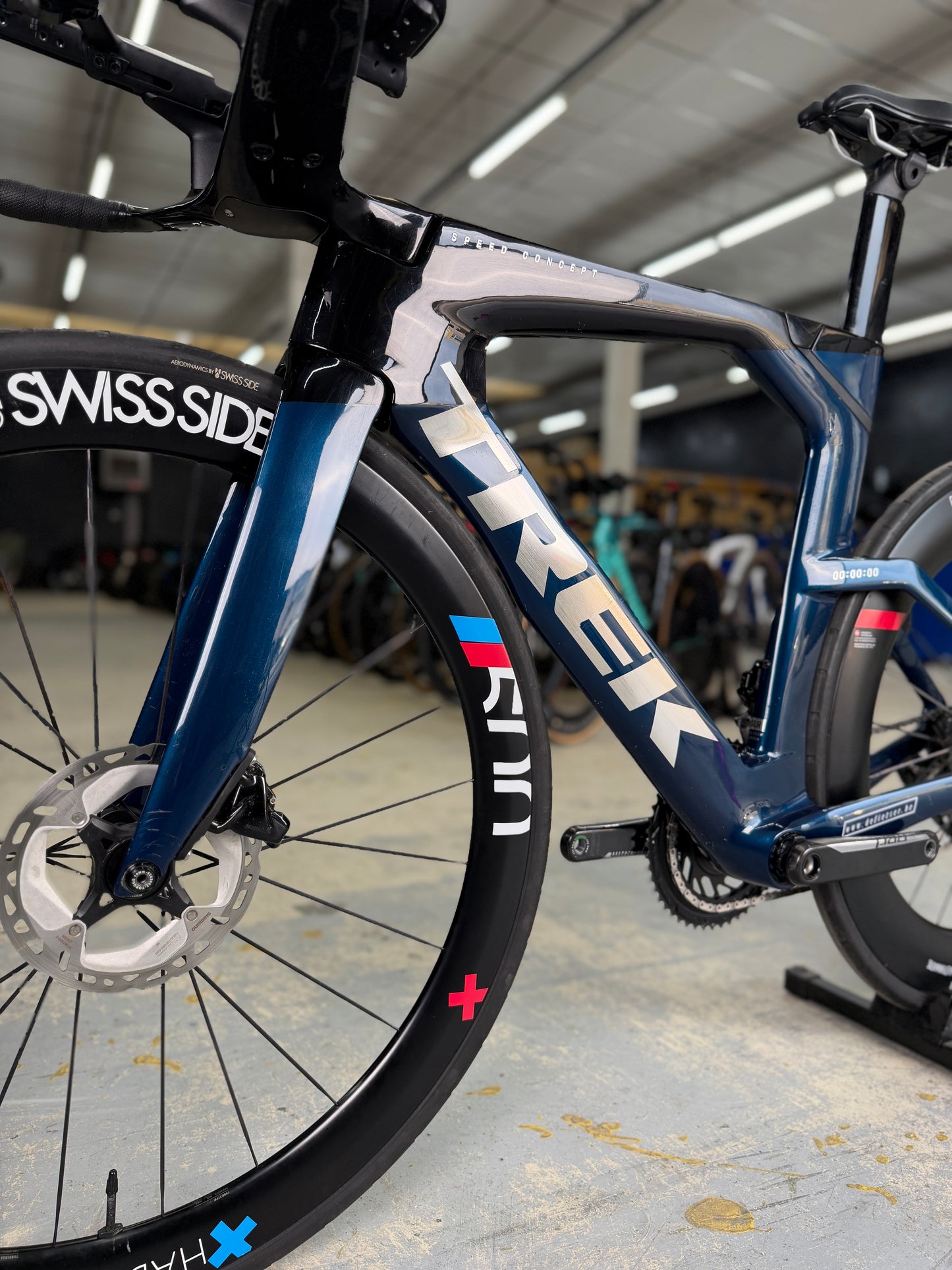 Trek Speed Concept SLR 9 eTap Red Carbon Racefiets