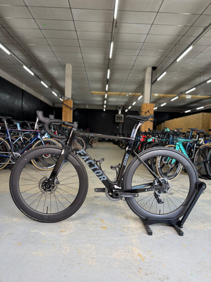 Factor Ostro VAM AXS Carbon Racefiets