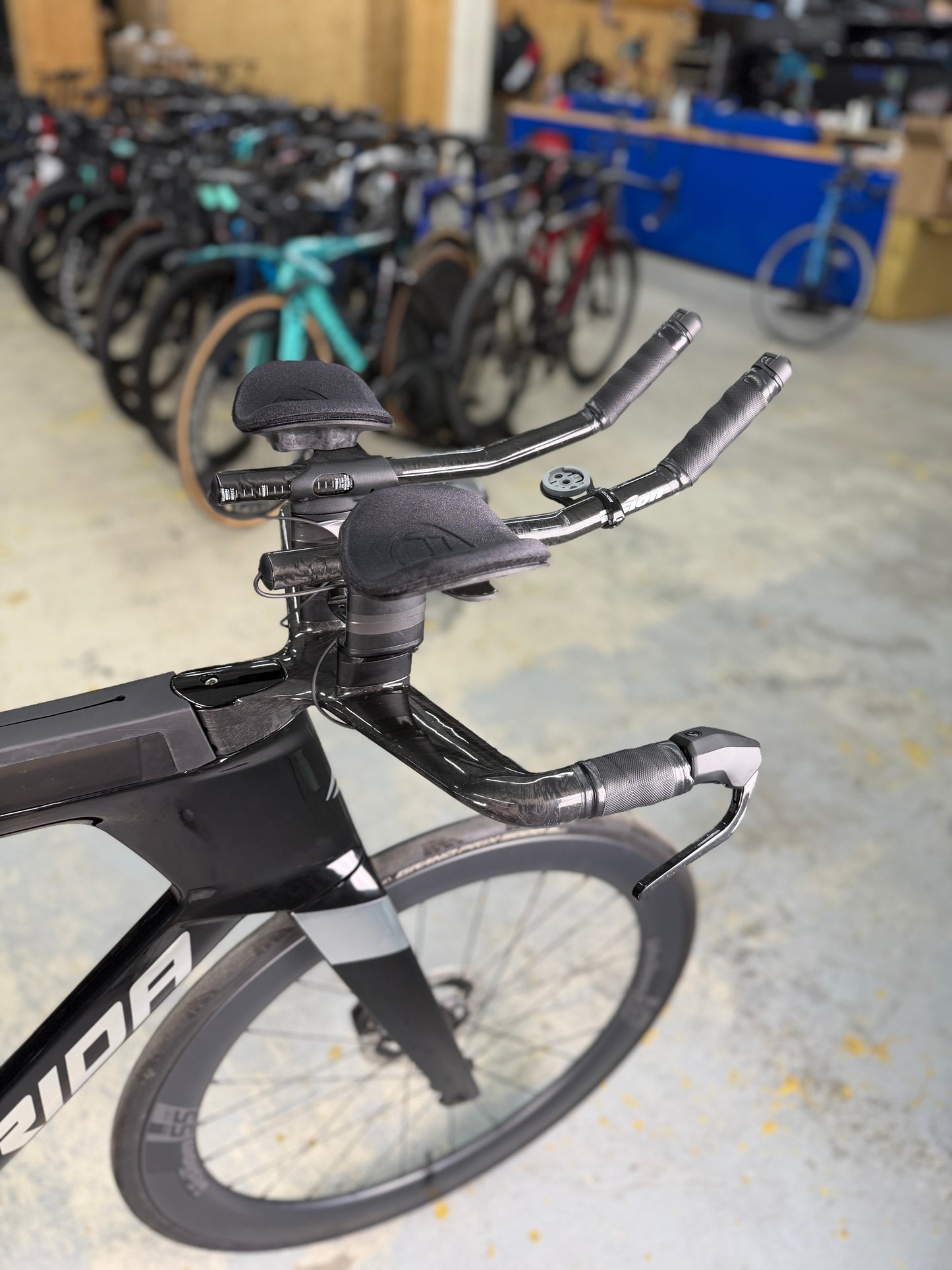 DEMO Merida Time Warp Tri Limited Di2 Carbon Racefiets