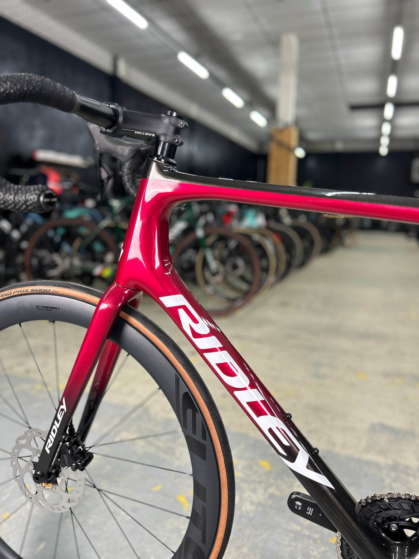 Showroom model Ridley Helium SLX Di2 Carbon Race Bike