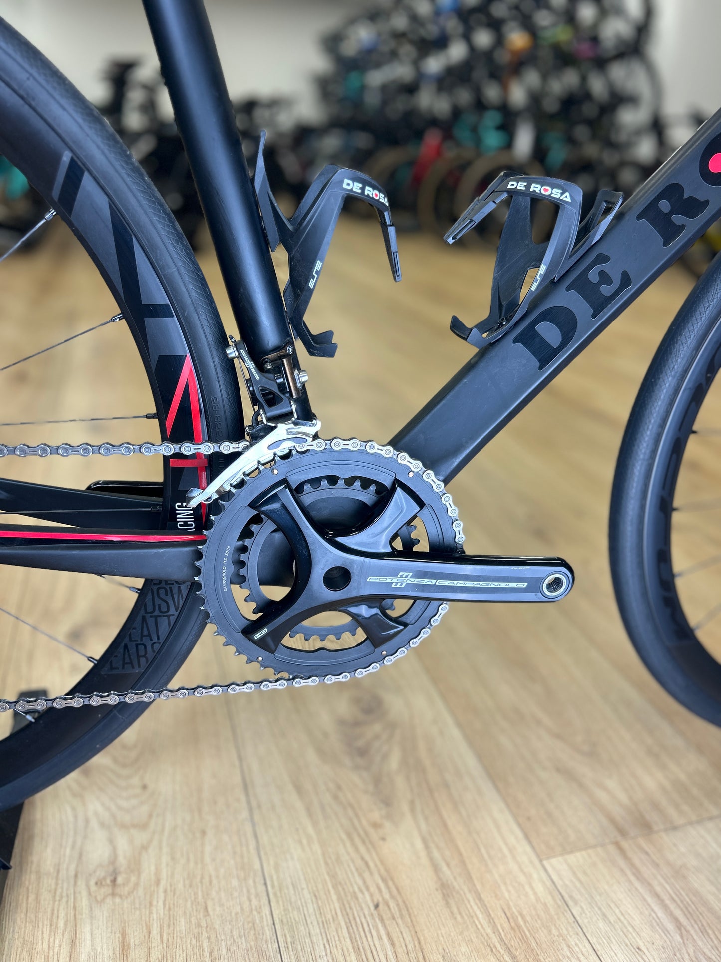 The Rosa Idol Carbon Racing Bike