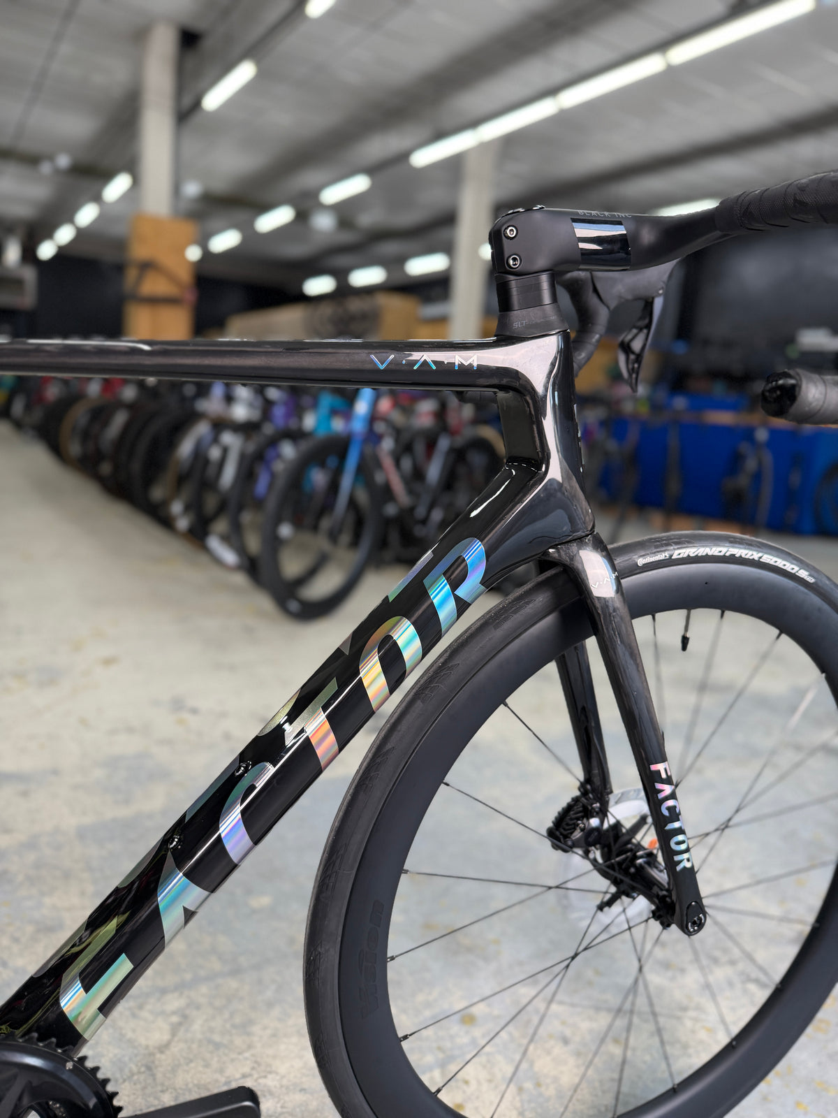 NIEUW Factor O2 VAM Di2 Carbon Racefiets