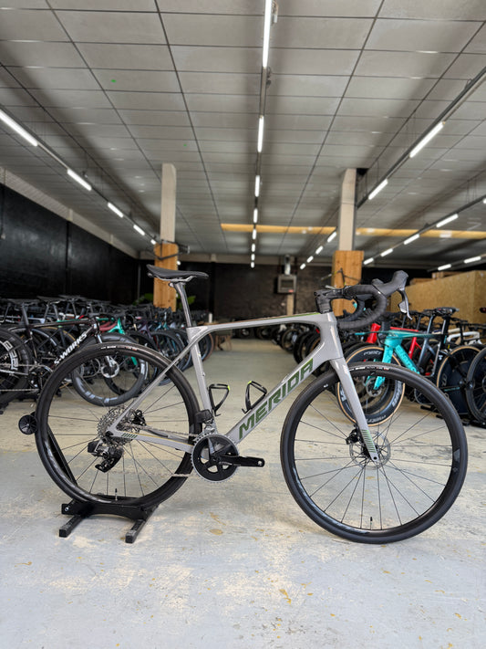 500km Merida Scultura Endurance AXS Carbon Racefiets