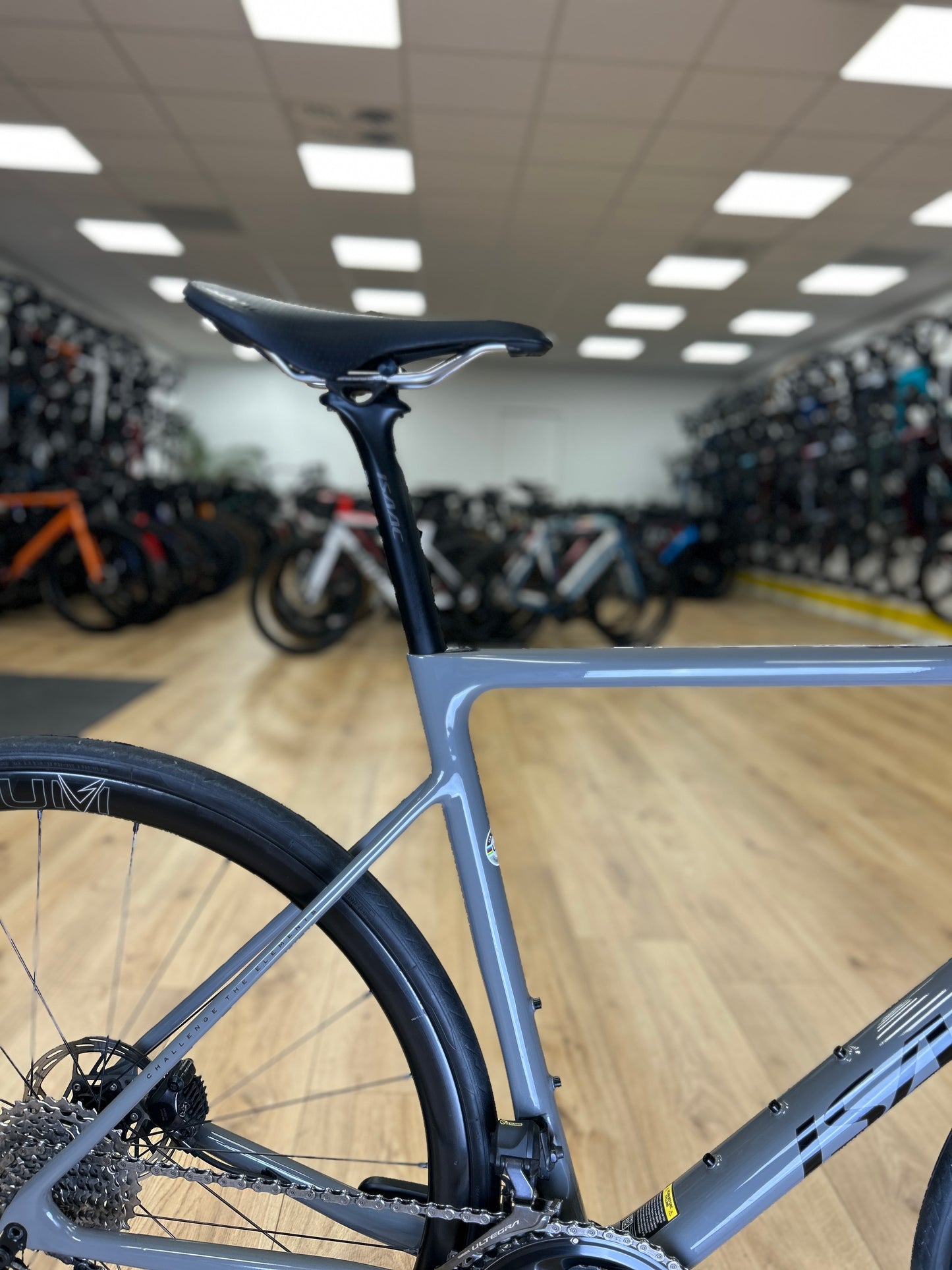 Isaac Element Di2 Carbon Racefiets