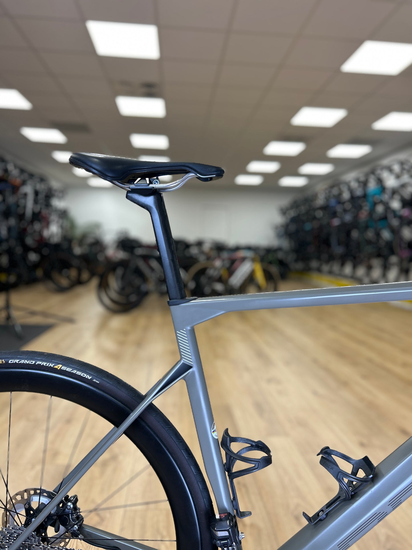 BMC Roadmachine 01 ONE Carbon Racefiets