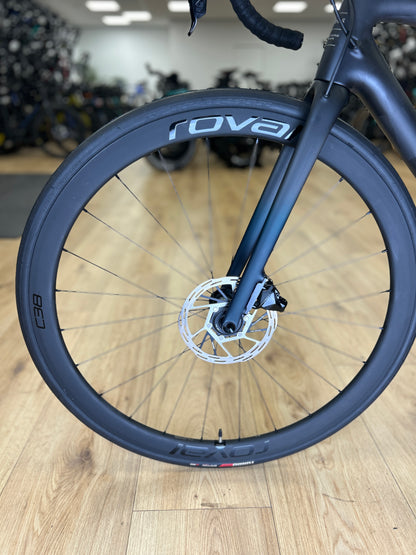 1000km Specialized Aethos Comp AXS Carbon Racefiets