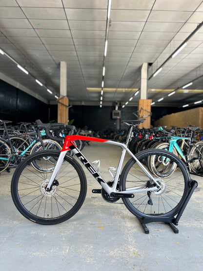 Trek Emonda SL6 Pro Di2 Carbon Road Bike