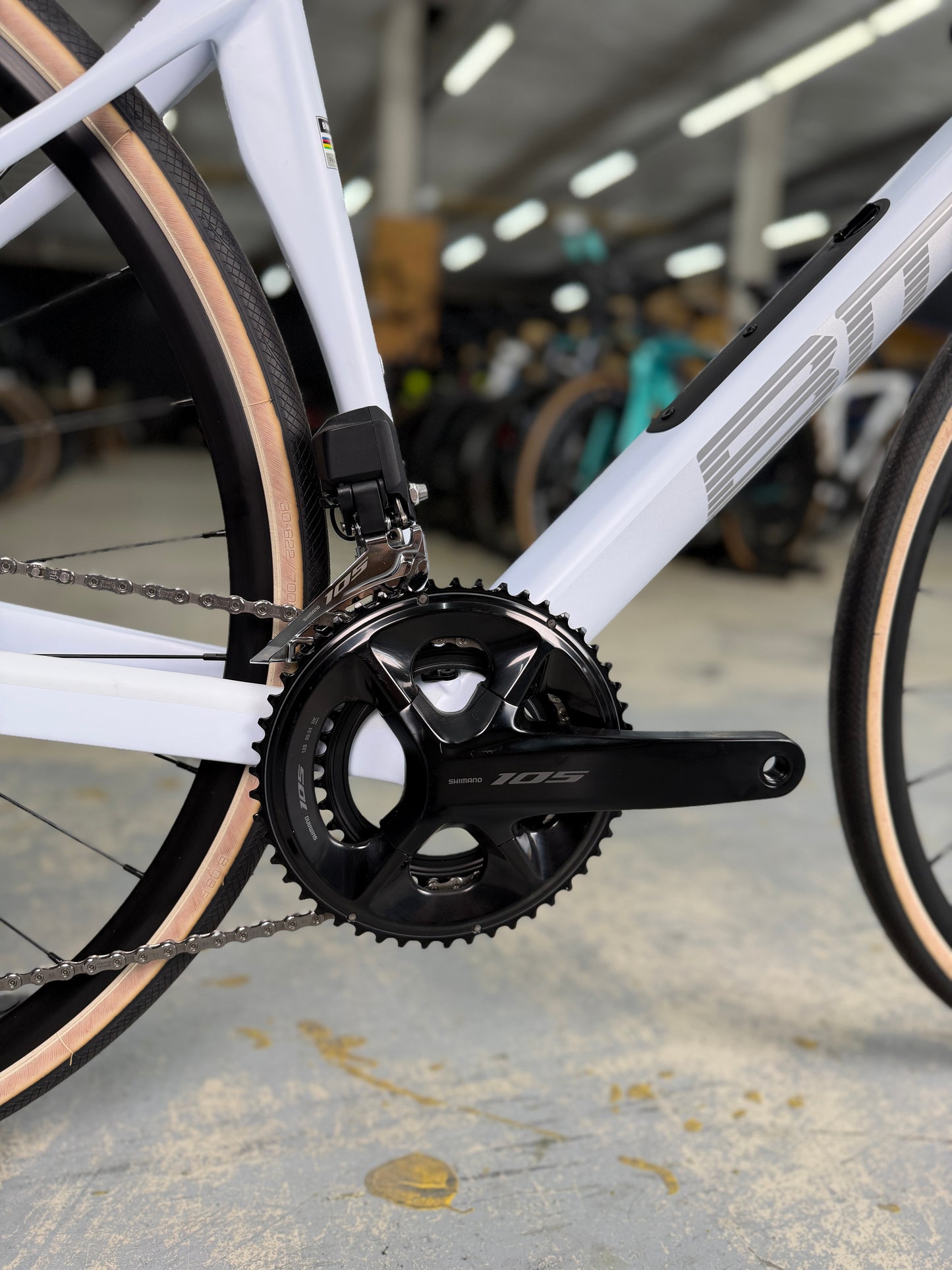 NIEUW BMC Roadmachine Four Di2 Carbon Racefiets