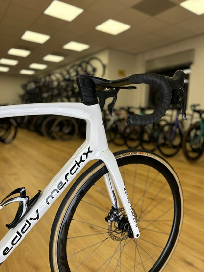 Eddy Merckx 525 Di2 Carbon Racefiets