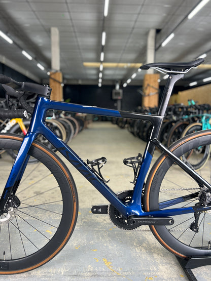 Isaac Boson Di2 Carbon Road Bike