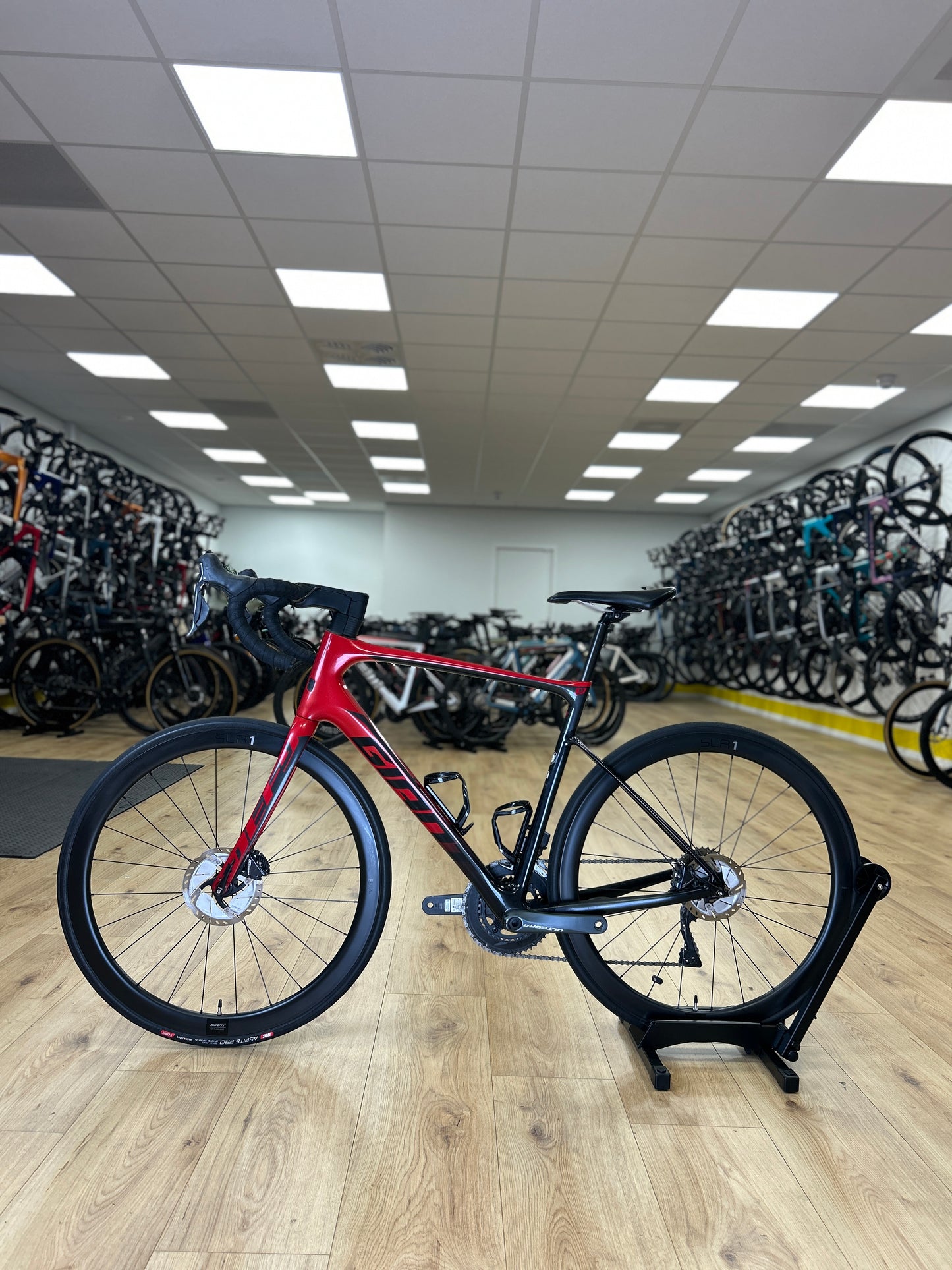 Giant Defy Pro Di2 Carbon Racefiets