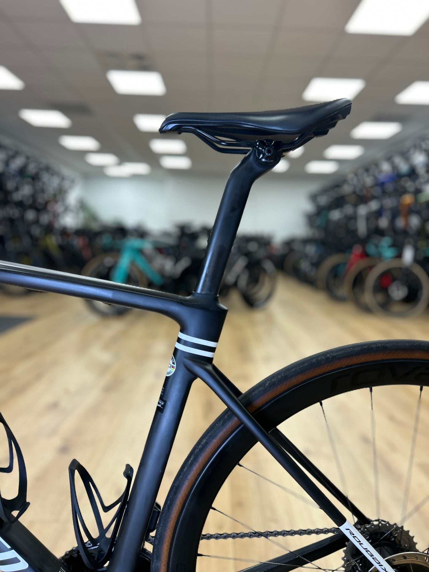 Specialized Roubaix Expert Di2 Carbon Road Bike