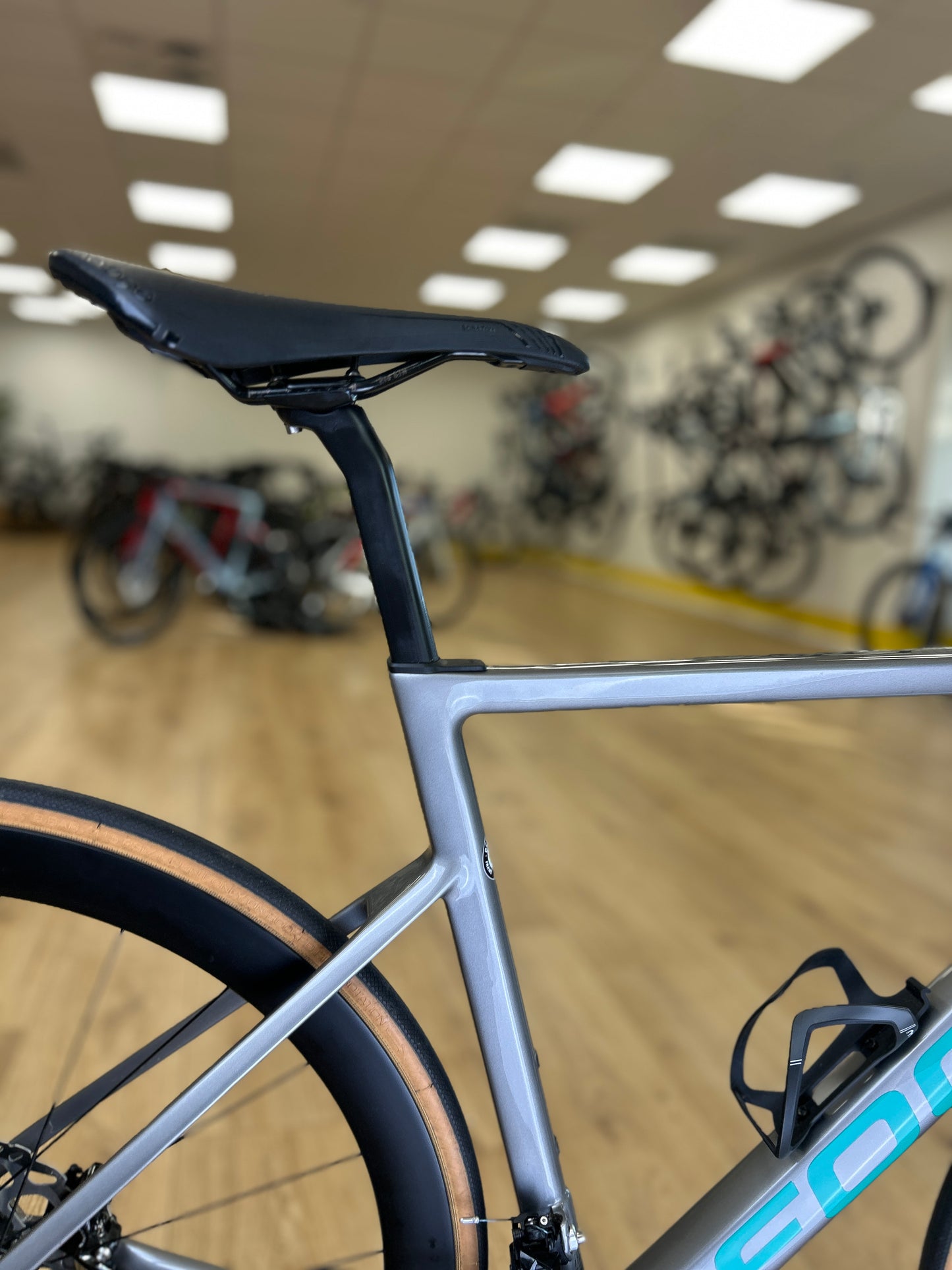 1000km Focus Izalco Max 8.7 Carbon Racefiets