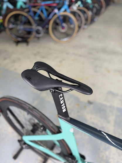Canyon Aeroad CF SLX AXS Carbon Racefiets