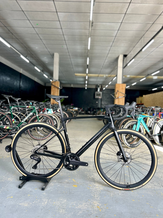 NEW BMC Road Machine 01 Di2 Carbon Road Bike