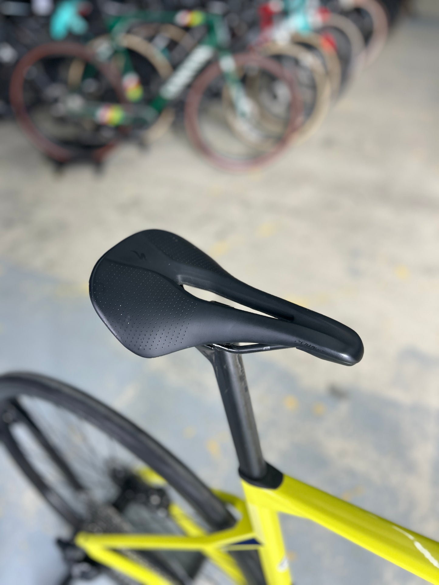 BMC Roadmachine FOUR AXS Carbon Road Bike