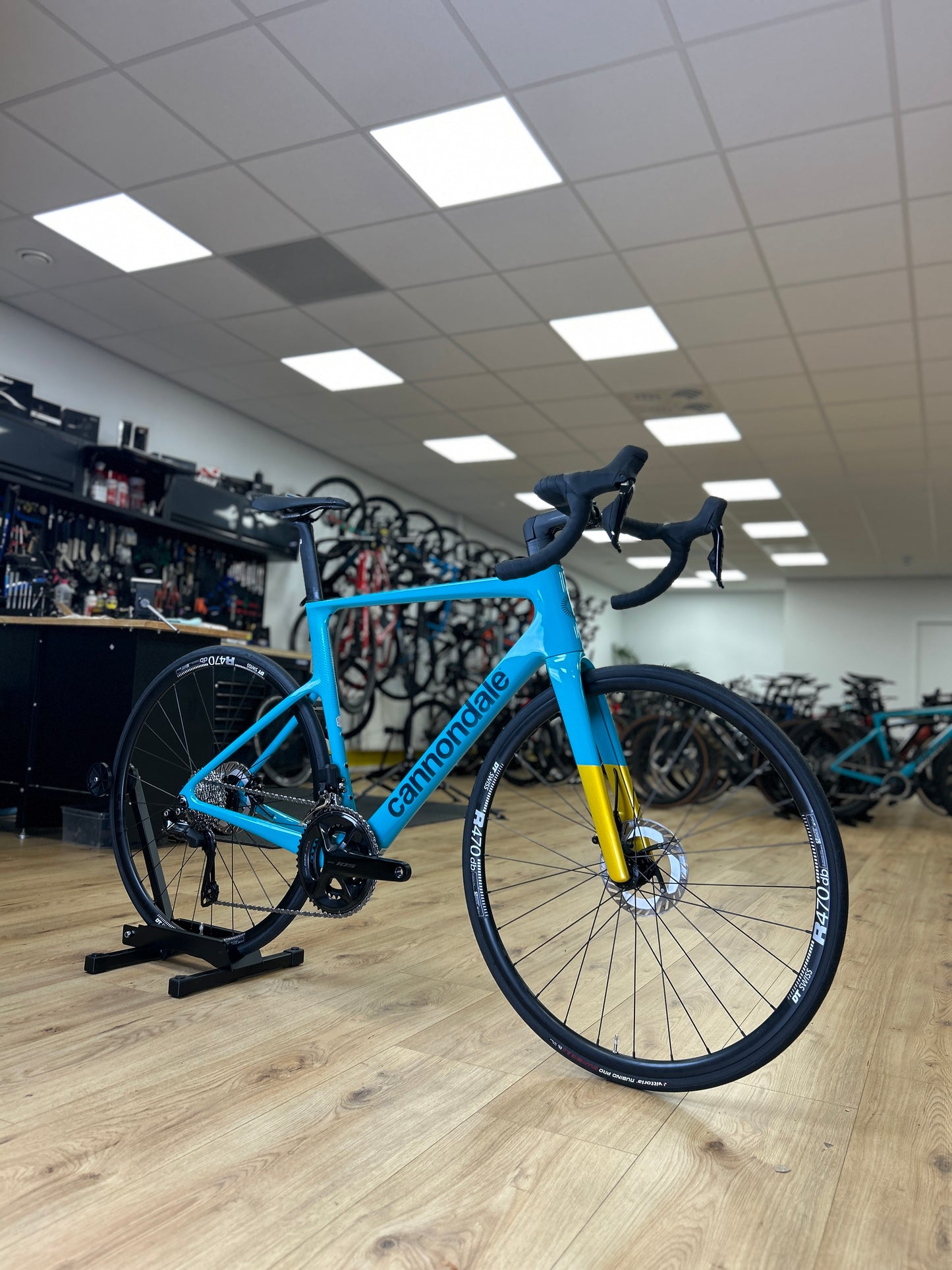 SHOWROOM MODEL Cannondale SuperSix Evo 3 Di2 Carbon Racefiets