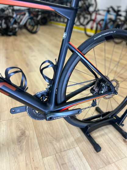 1000 km BMC Roadmachine 01 Di2 Carbon Racefiets