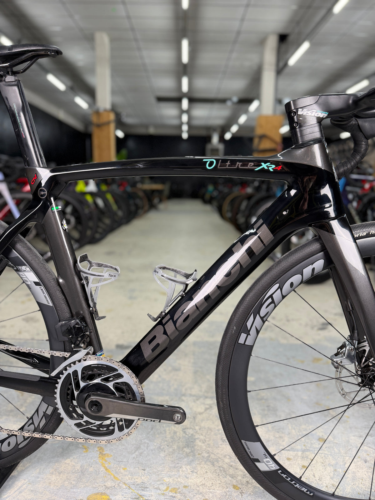 Bianchi Oltre XR4 SRAM RED eTap Carbon Racefiets