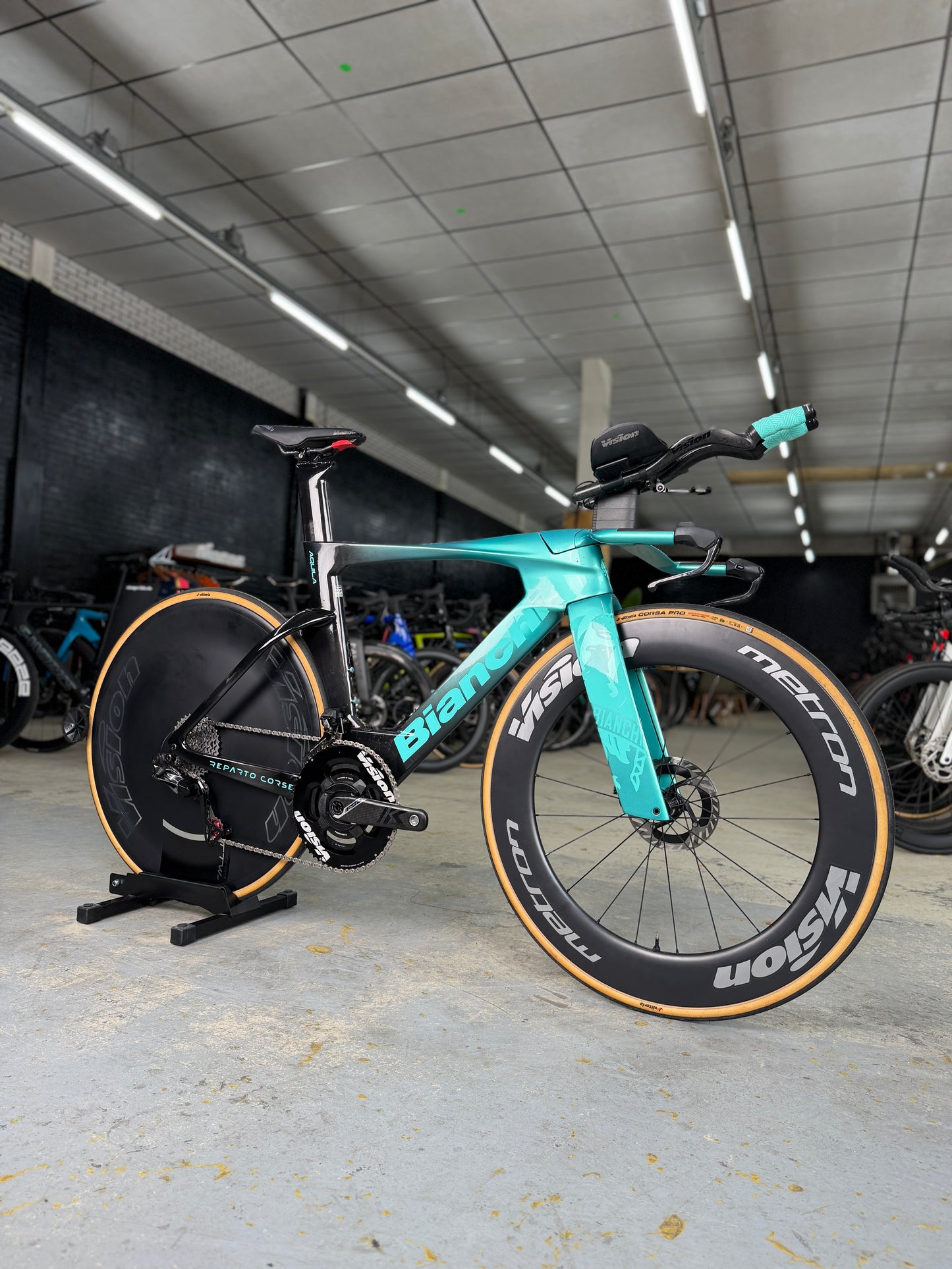 Bianchi Aquila RC Disc Di2 Carbon Racefiets