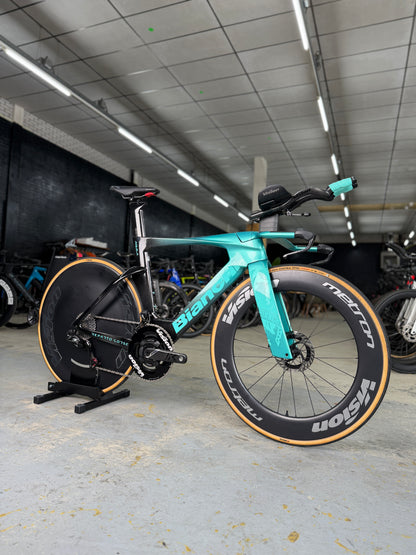 Bianchi Aquila RC Disc Di2 Carbon Racefiets