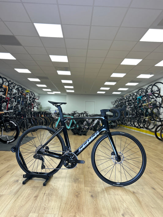 0km Showroom Model Sensa Giulia Supremo Di2 Carbon Racefiets