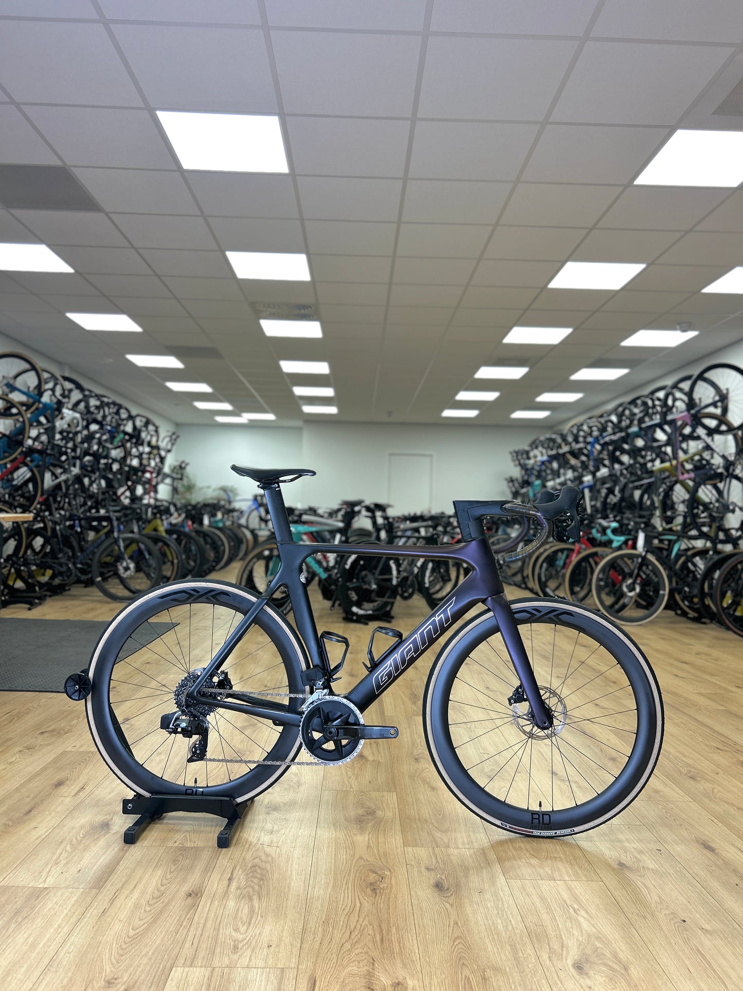 Giant Propel Advanced Pro 1 AXS Carbon Road Bike