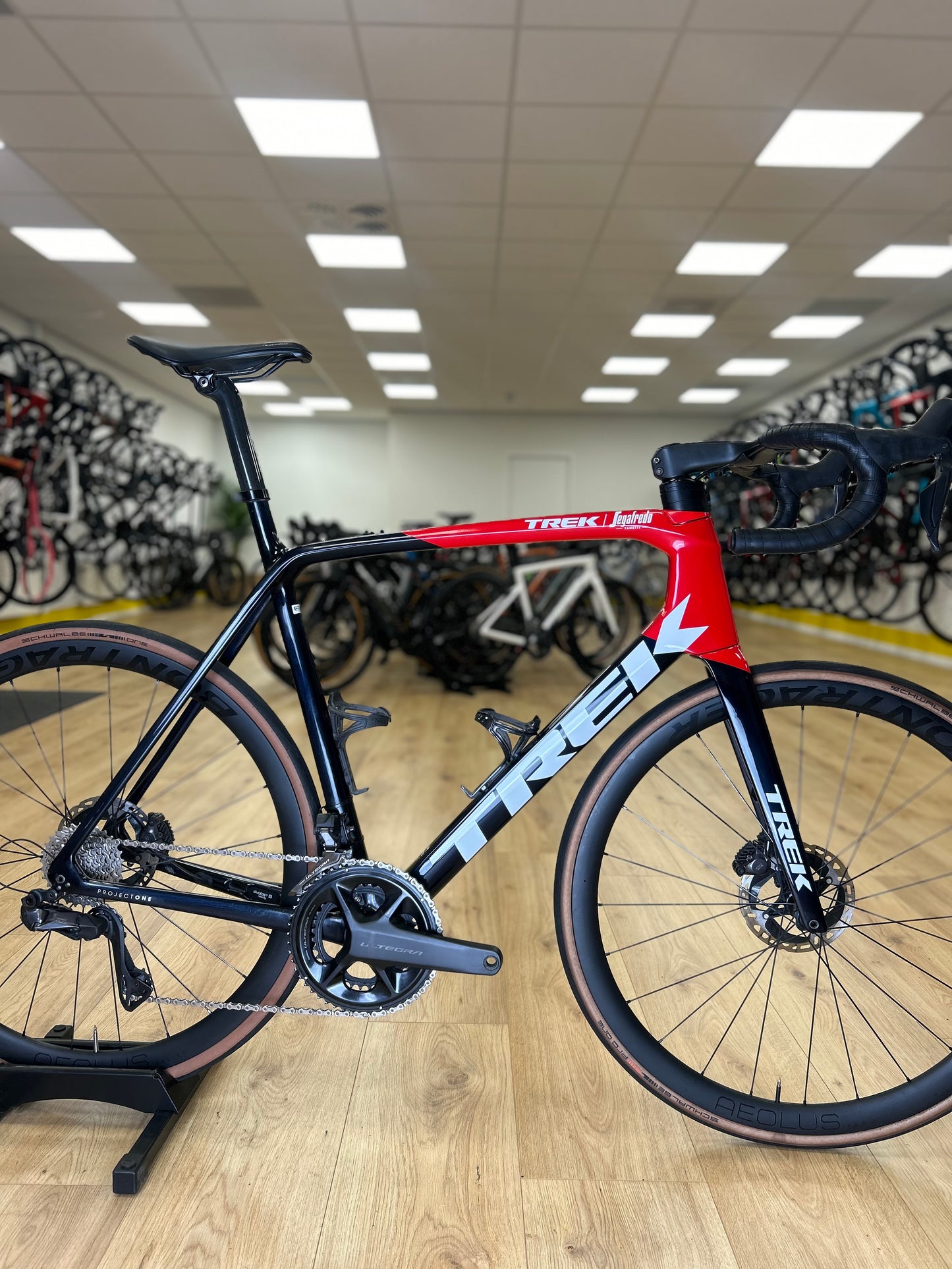 Trek Emonda SLR Di2 Carbon Racefiets MT60