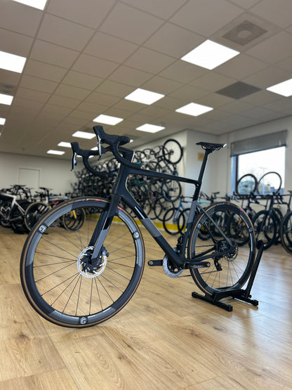 Showroom Model 0km Cannondale SuperSix EVO Hi-MOD Disc Carbon Racefiets