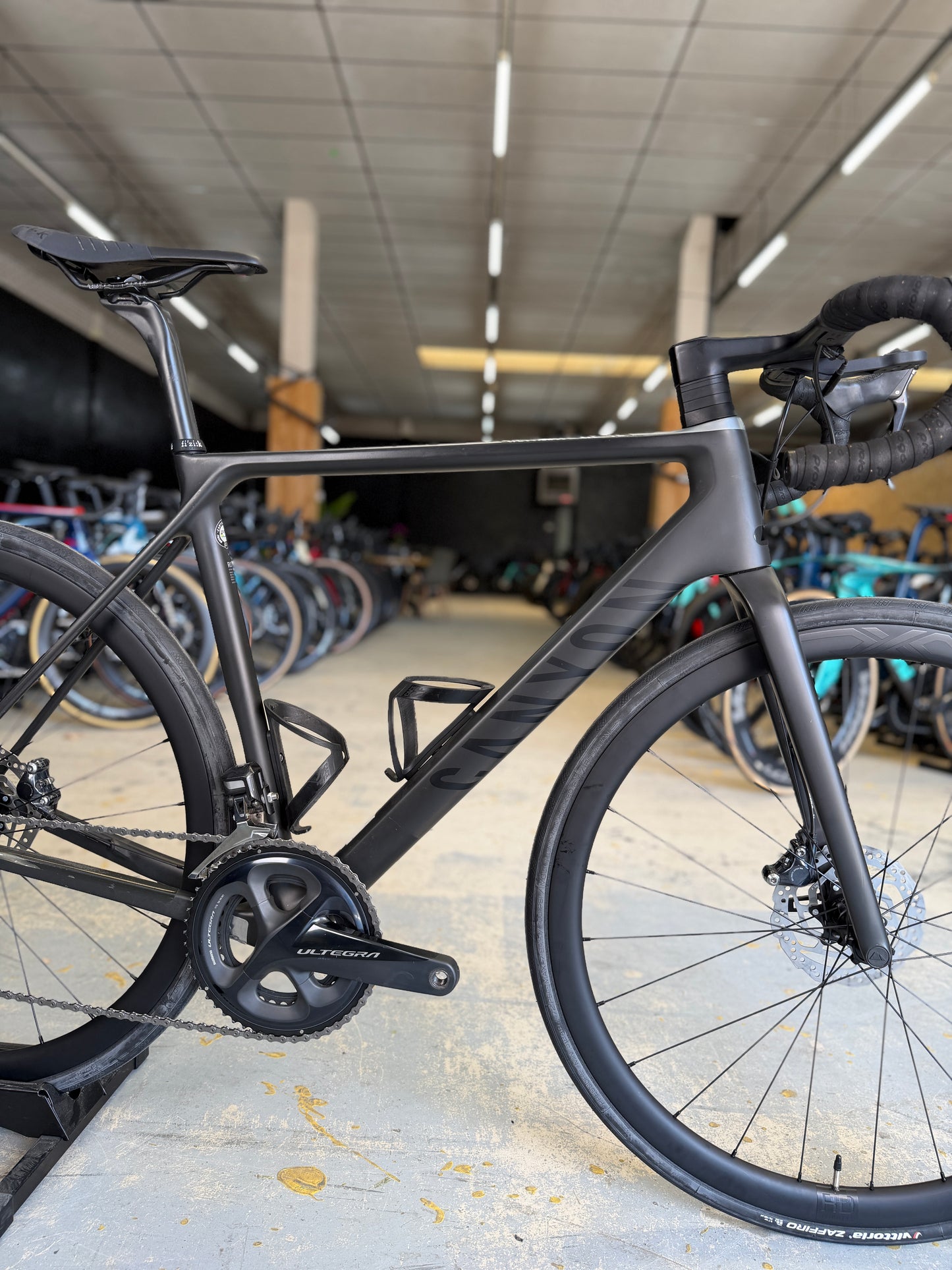 Canyon Ultimate CF SL Di2 Carbon Racefiets
