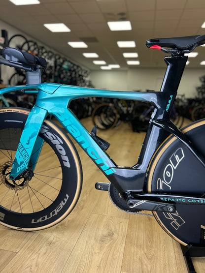 Bianchi Aquila RC Disc Di2 Carbon TT